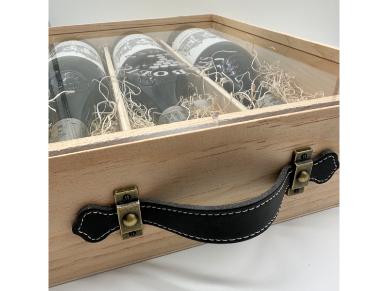 
                  
                    Chateau Haut Brion Blanc Gift Set (3 bottle wooden case) 12’,13’14’
                  
                